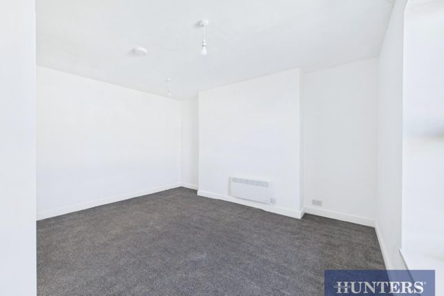Flat 4, 3 The Crescent, Bridlington photo 4