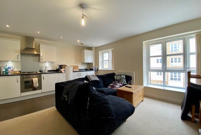 43, Aylesbury photo 2