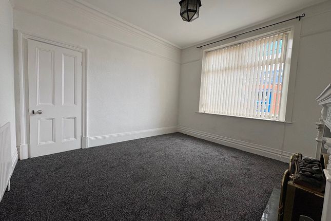 3 Pearl Street, Rochdale photo 4