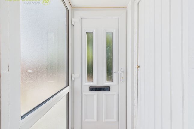 4, Ross Tower Court, Wirral photo 4