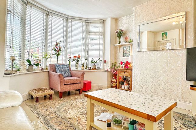 18, Lilmore Avenue, Manchester photo 3