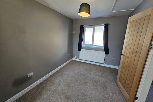 Flat 2 6a, West Street, Swansea photo 4