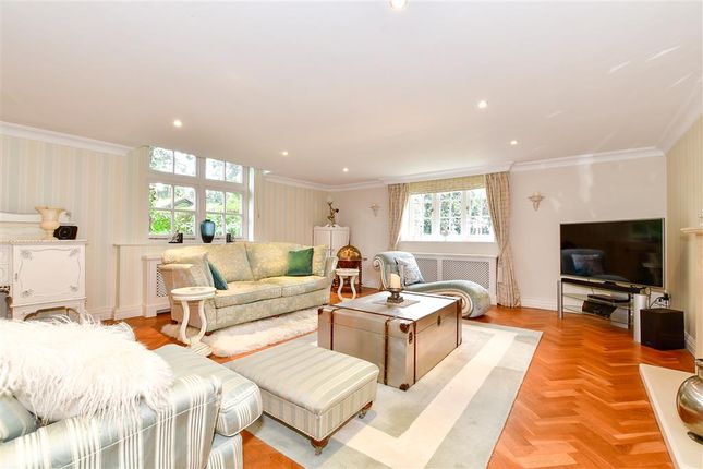 Mews house for sale in High Road, Chipstead, Surrey