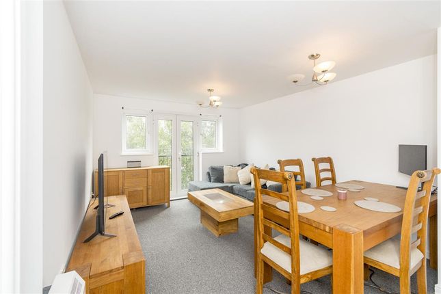 Flat 16, West End House, Southampton photo 4