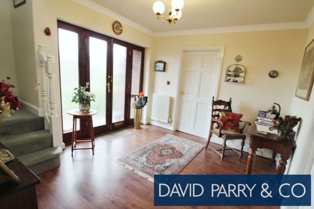Modern Detached 4 Bed House, Knighton