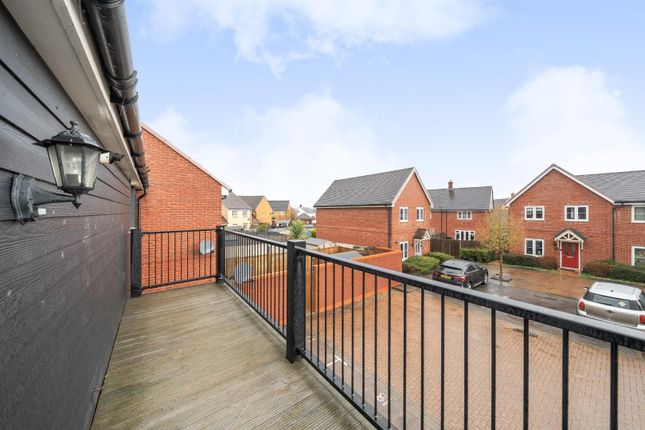 18, Ryeland Way, Ashford photo 2
