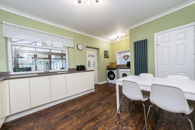 27 Thirlmere Drive, Wakefield photo 4