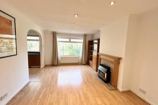 Hammonds Lane, Brentwood photo 3