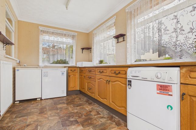 73, Whin Common Road, King's Lynn photo 3