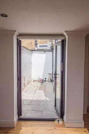 95a, Acre lane Brixton London, London photo 3