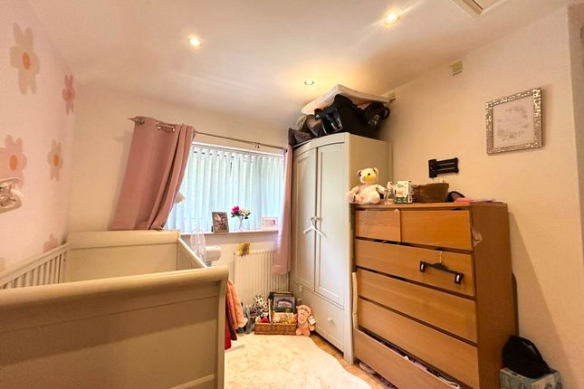 146 Favell Drive, Milton Keynes photo 4