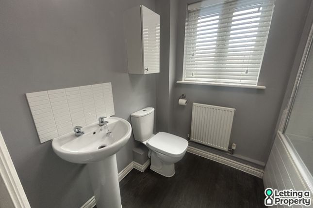 Flat 2, 2, Bonaire Grange, Milton Keynes photo 5