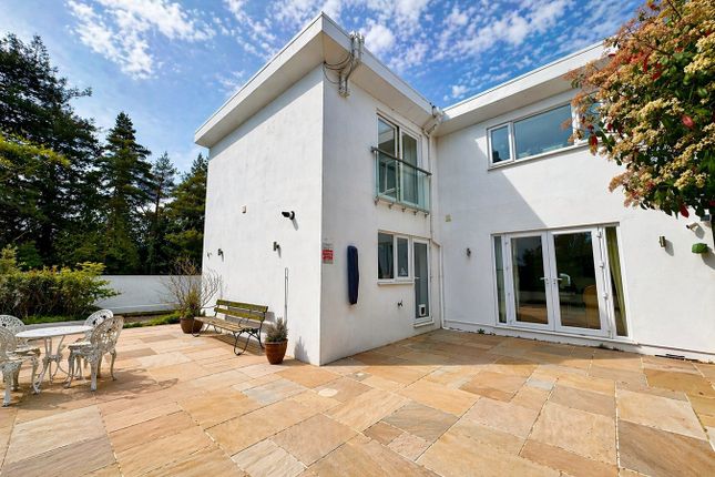 2, Benellen Avenue, Bournemouth photo 3