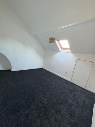 44b, Stony Lane, BRADFORD photo 4