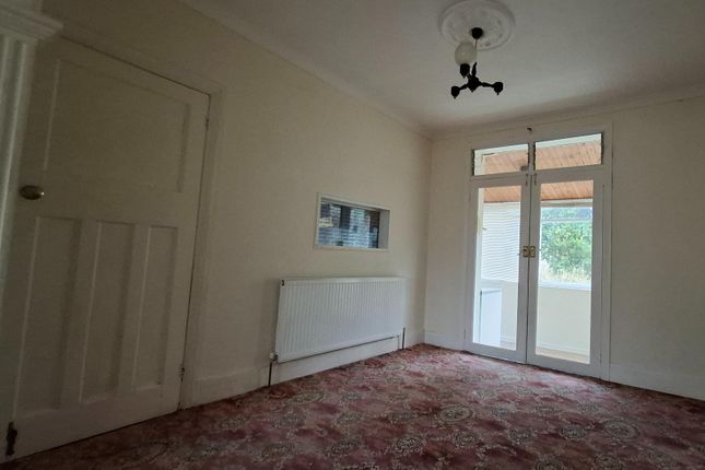 15, Nether Avenue, Sheffield photo 4