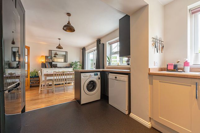 12 St. Josephs Close, Caldicot photo 2