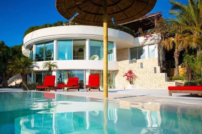 Villa for sale in Cala Tarida, 07829, Spain