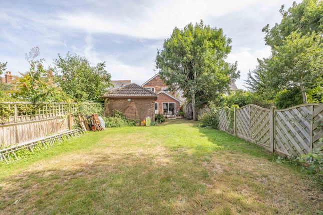 46, Jubilee Road, Canterbury photo 4