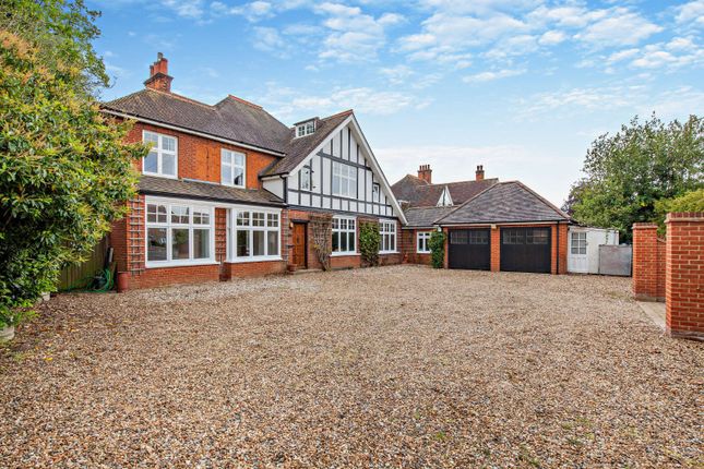 Thumbnail Detached house for sale in Springfield Road, Chelmsford, Essex