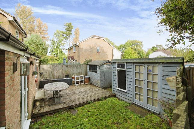 Flat for sale in Oakwood Close, Midhurst, West Sussex