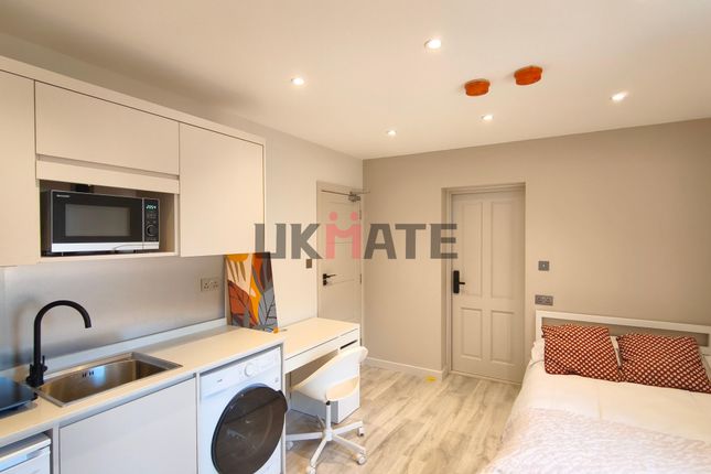 124, Bisson Road, London photo 4