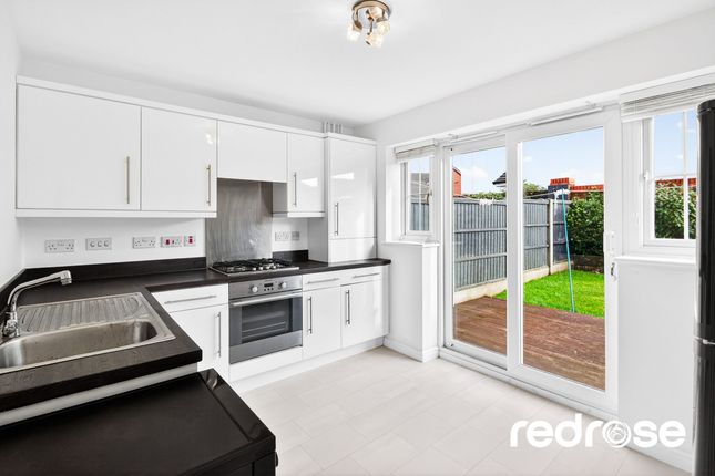11, Hampshire Avenue, Chorley photo 2