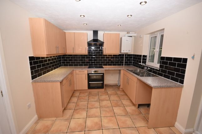 27, Rye Close, Sleaford photo 2