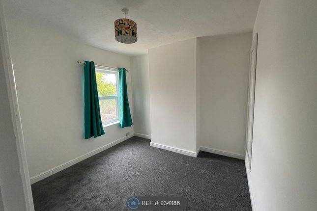 Duke Street, Newcastle-Under-Lyme photo 4