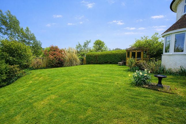 Hop House, 2 Old Coghurst Farm Cottages, Rock Lane, Three Oaks photo 2