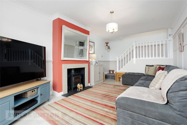 26, Heywood Fold Road, Saddleworth photo 4