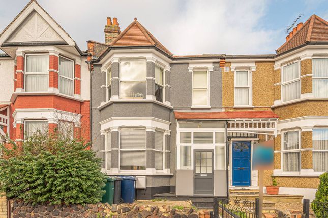 Thumbnail Terraced house to rent in Squires Lane, Finchley Central, London