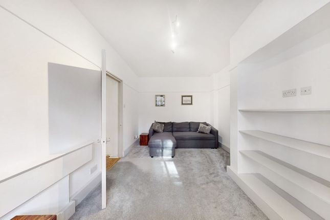 Flat 28, Wilkie House Cureton Street, London photo 2