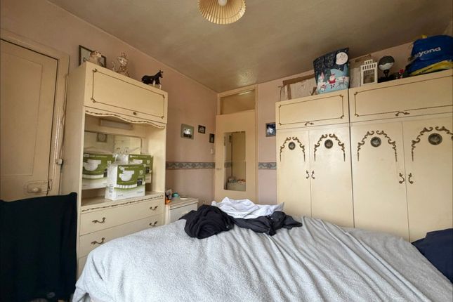 4, Kossuth Road, Bilston photo 5