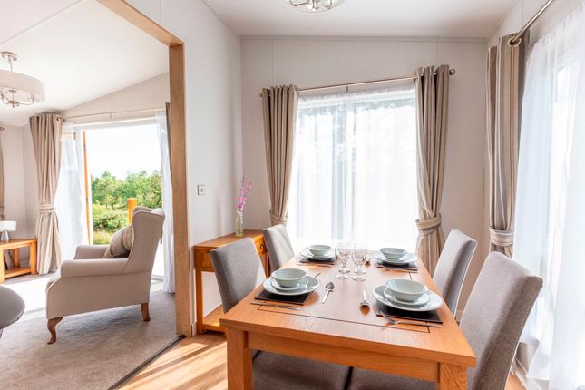 The Cedar, Percy Wood Golf & Country Retreat, Morpeth photo 5