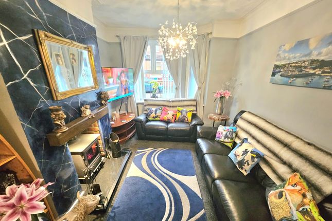 10, Dalny Street, Manchester photo 3