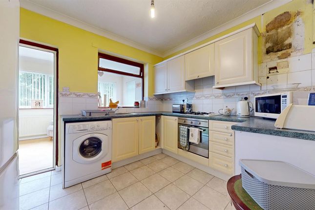 73, Rookery Drive, Rainford photo 3