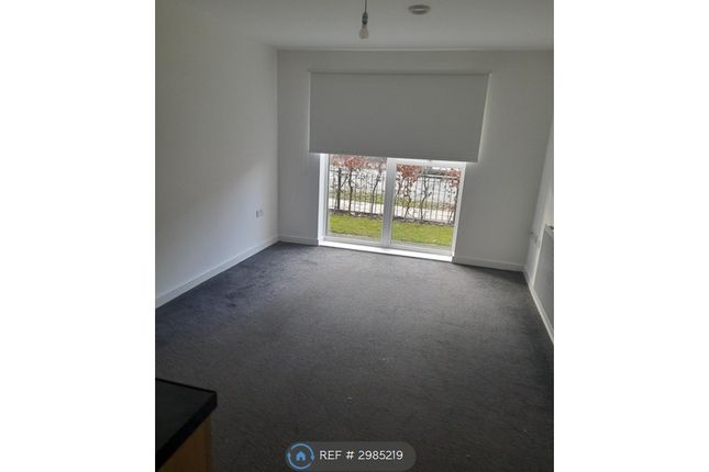 Apartment, Spinning Gate Barton Road, Urmston, Manchester photo 3