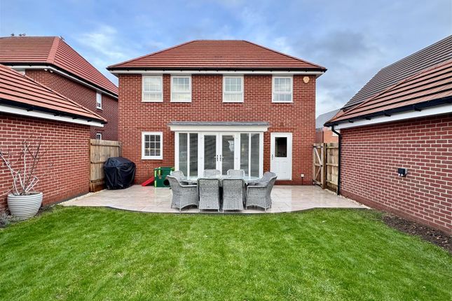 16, Birkdale Rise, Chelmsford photo 5