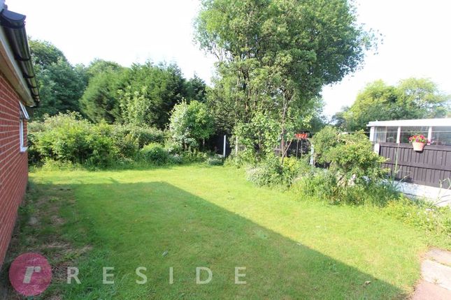 20, Ladyhouse Close, Rochdale photo 4