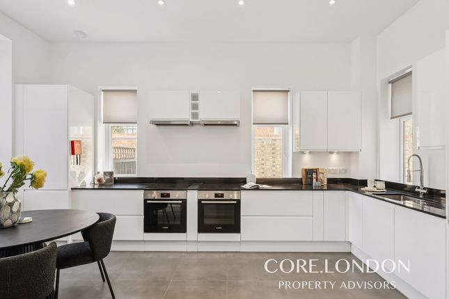 5, Pierrepoint Road, Acton photo 3