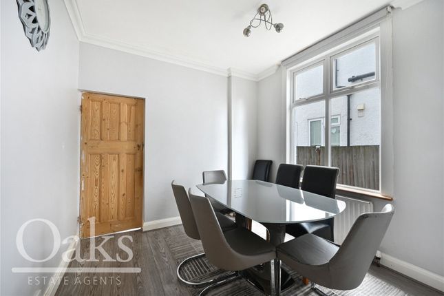 27, Sefton Road, Surrey photo 4