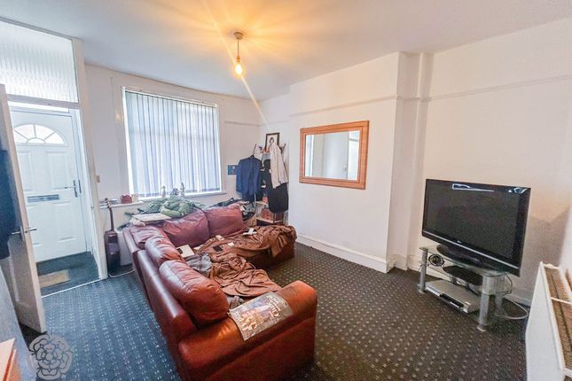 61 Victoria Grove, Bolton photo 2
