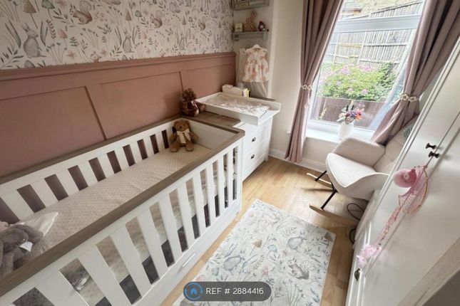 Shaw Road, Newhey, Rochdale photo 4