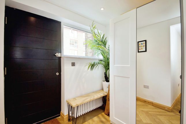 Maisonette for sale in Roman Way, Islington