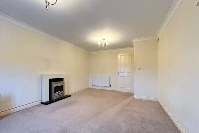10, Acanthus Court, Gloucestershire photo 2