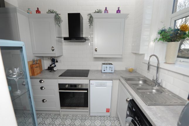 15, Cranbrook Street, Bradford photo 3