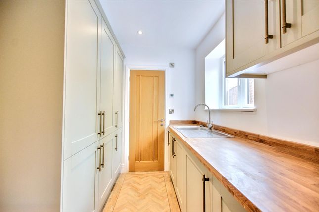 Utility Room_1.Jpeg