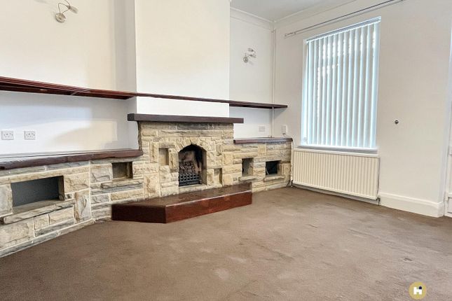 163, Painthorpe Lane, Wakefield photo 2