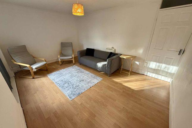 123, Whitburn, Skelmersdale photo 5