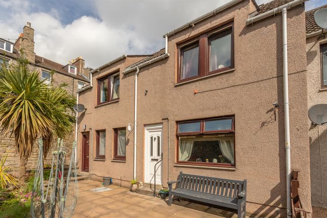 Terraced house to rent in North William Street, Perth